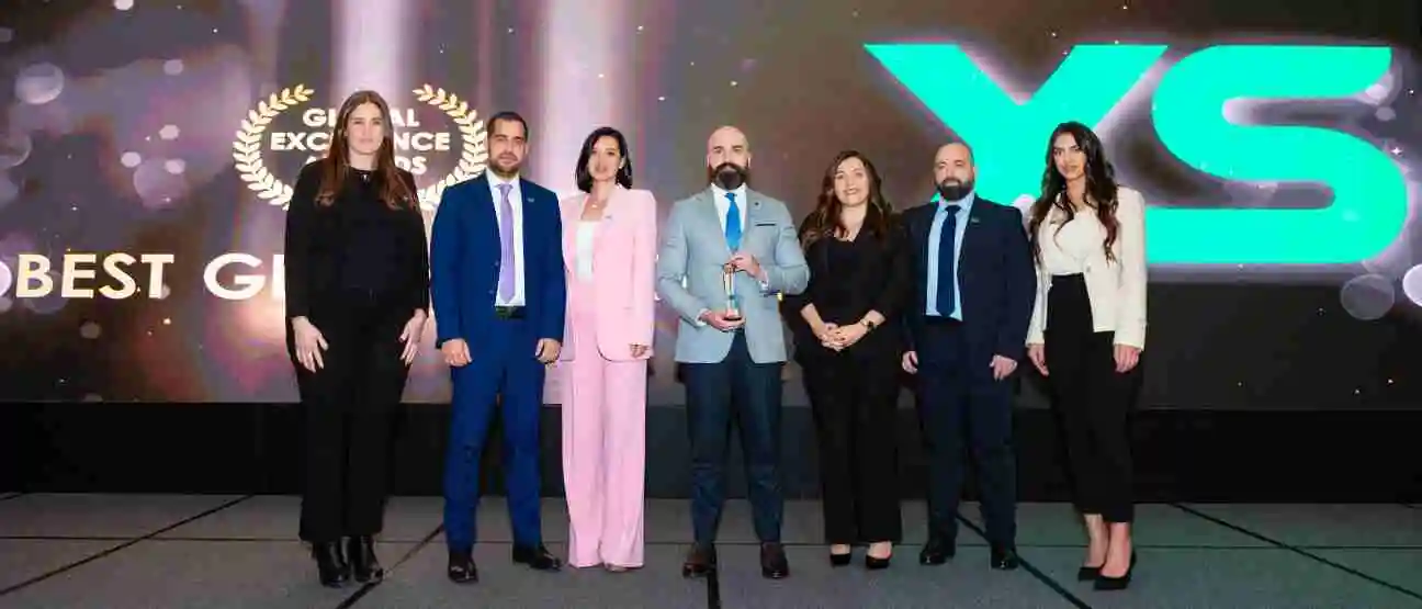 XS.com Coroada “Melhor Corretora Global” no Evento QFEX 2024 no Qatar